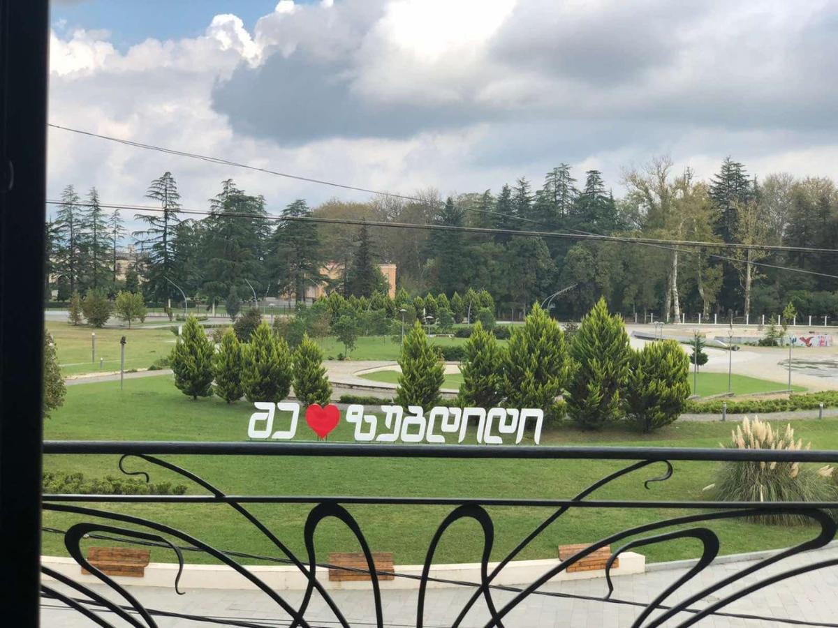 Garden Palace Zugdidi Eksteriør bilde